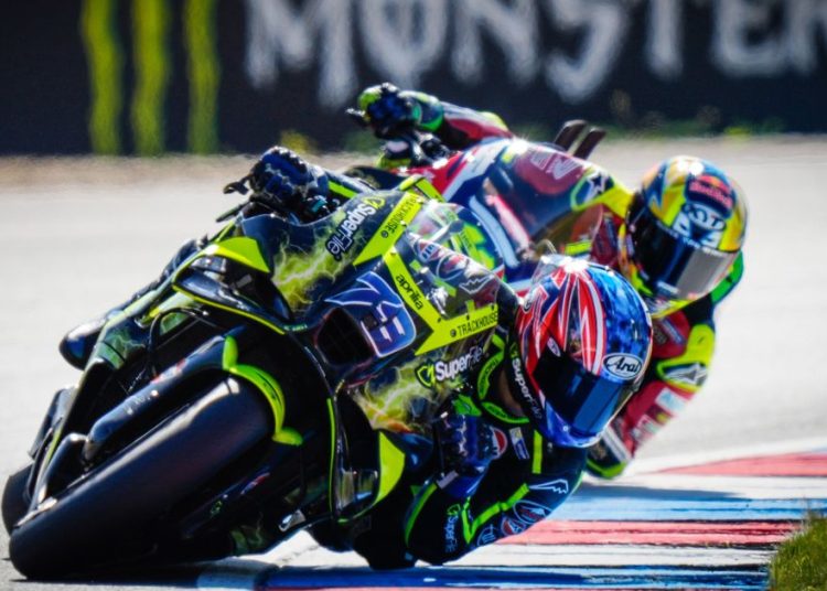 Rekord kruga oboren dok je Ogura predvodio MotoGP polje u petak u Brnu