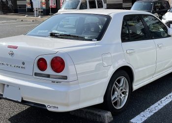 Strani turist uhićen u Japanu nakon driftanja na parkiralištu muzeja (video)