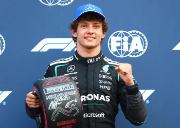 Toto Wolff objašnjava kako Kimi Antonelli nastavlja napredovati unatoč ‘toliko onih koji sumnjaju’ u prvoj godini, dok se osvrće na probleme Georgea Russella.