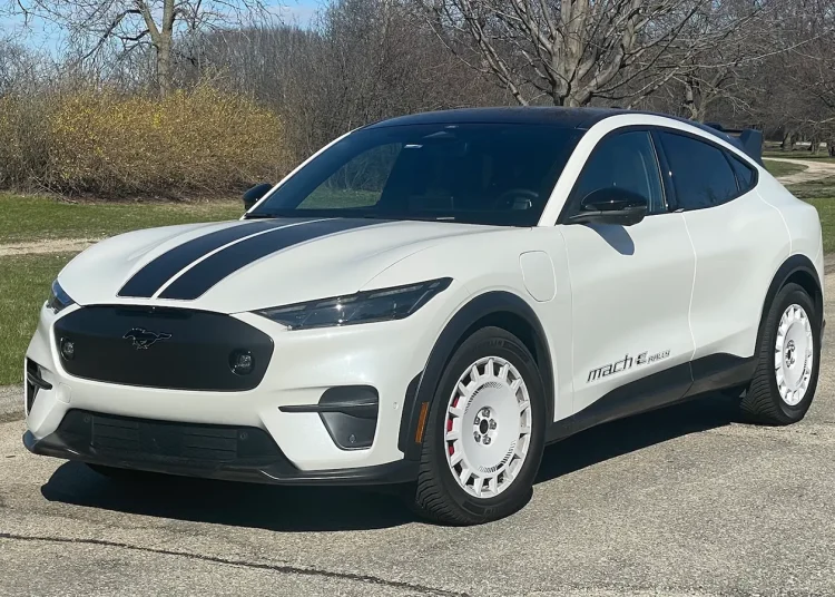 2025 Ford Mustang Mach-E Rally: elektrificirana uzbuđenja u reliju 2025 Ford Mustang Mach-E Rally: elektrificirana uzbuđenja u reliju