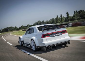 55-SGT: 750 KS legalna posveta DTM legendi