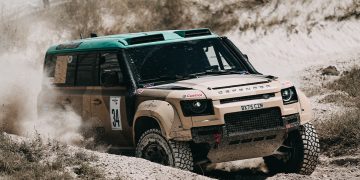 Defender Dakar D7X-R: Glasan, brutalan i briljantan pustinjski stroj