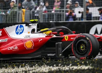 Ferrari na vrhu pouzdanosti dok Lewis Hamilton svako kolo završava u utrci