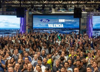 Ford se udružuje s Geelyjem! Suradnja hibridnog i električnog SUV-a spasiti će europsku tvornicu
