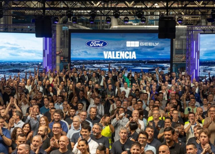Ford se udružuje s Geelyjem! Suradnja hibridnog i električnog SUV-a spasiti će europsku tvornicu