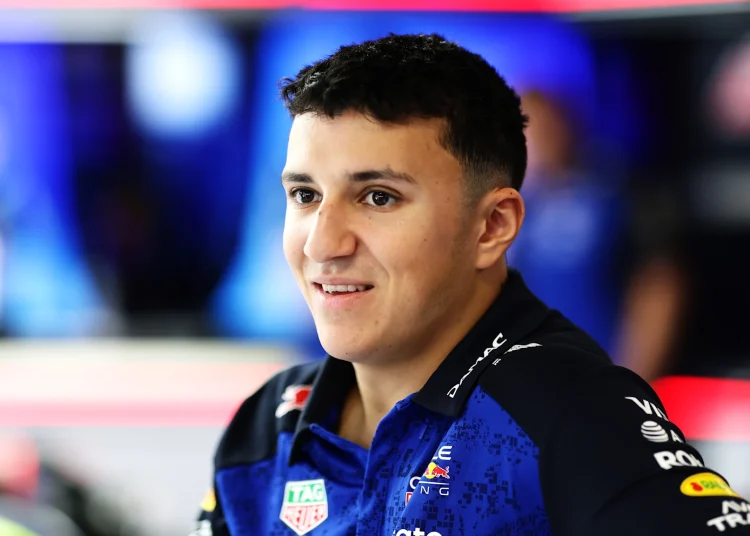 Isack Hadjar otkriva da osjeća ‘sumnju i pritisak’ nakon preuzimanja drugog mjesta u Red Bullu usred poteškoća prethodnih vozača Isack Hadjar otkriva da osjeća ‘sumnju i pritisak’ nakon preuzimanja drugog mjesta u Red Bullu usred poteškoća prethodnih vozača