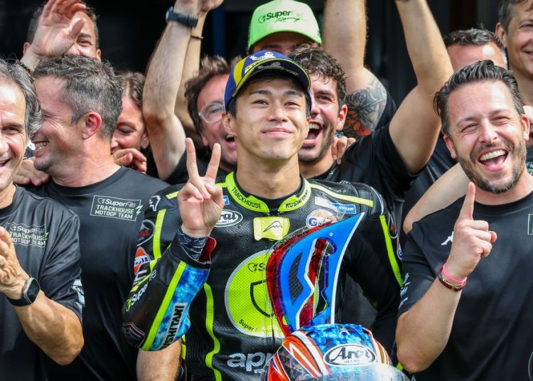 Iznutra: Zlatni Grand Prix za Ai Oguru Iznutra: Zlatni Grand Prix za Ai Oguru