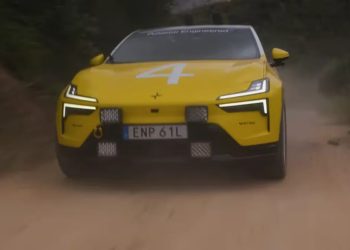 Jay Leno ide na terensku vožnju u električnom SUV-u s 544 KS