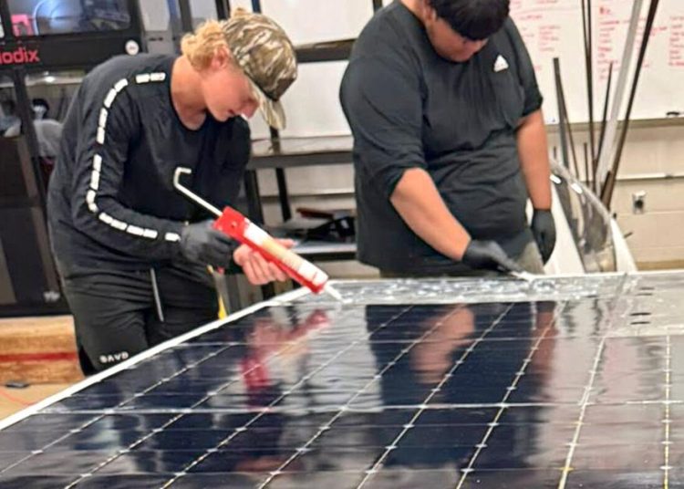 Ljubitelji solarnih automobila moći će pratiti Iron Lions od nedjelje Ljubitelji solarnih automobila moći će pratiti Iron Lions od nedjelje