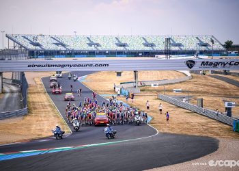 Nikad Magny: Trebamo li prestati koristiti trkaće staze?