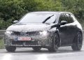 Novi BMW i3 Touring zabilježen u prirodi s robusnim lukovima i prostranim prtljažnikom