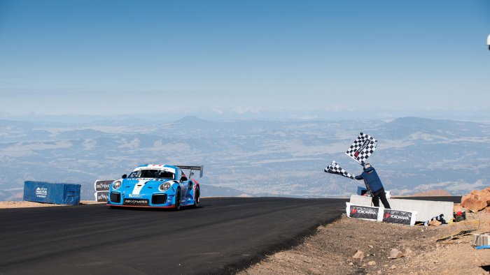Porsche osigurava pobjedu u klasi na Pikes Peak International Hill Climb 2026 Porsche osigurava pobjedu u klasi na Pikes Peak International Hill Climb 2026