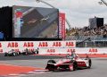 Zašto se automobili Formule E pune za nekoliko sekundi dok je za cestovna električna vozila potrebno nekoliko minuta, objašnjava Jeremiah Burton