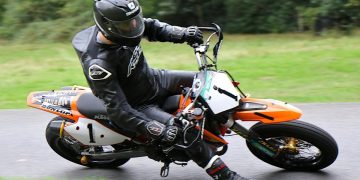 Ed Hollier preuzima FTD na završetku sezone Wiscombe Parka