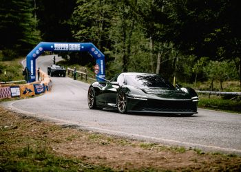 Genesis prikazuje koncepte Magma GT i X Gran Scorpio na talijanskim javnim cestama