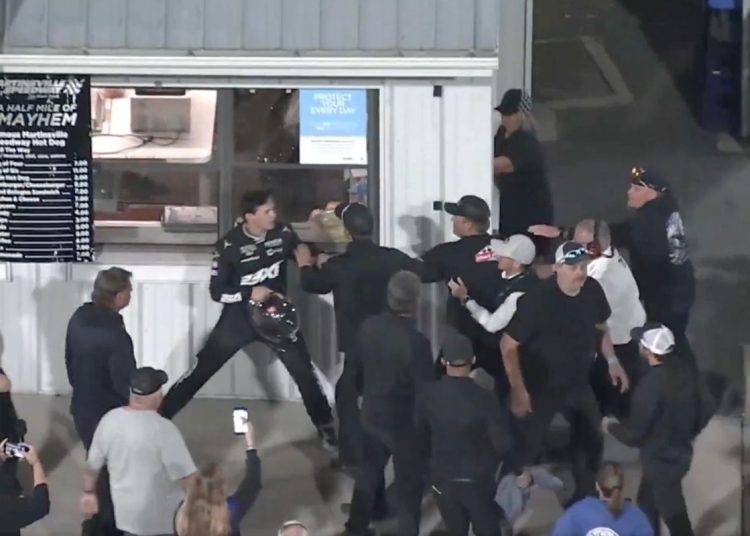 NASCAR neodređeno suspendirao Chada Bryanta i još jednog člana posade zbog sukoba s Coreyjem Heimom
