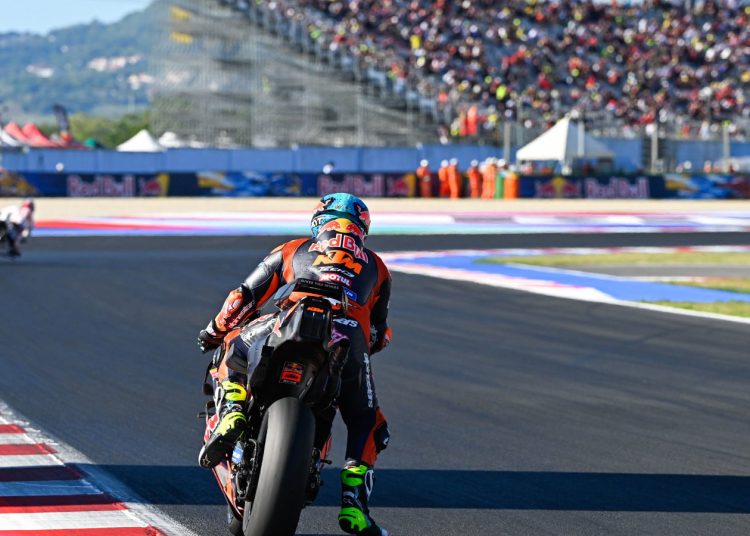 Odlazeći vozač KTM-a MotoGP izbjegao je “katastrofu” zbog greške u postavljanju Odlazeći vozač KTM-a MotoGP izbjegao je “katastrofu” zbog greške u postavljanju