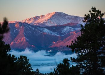 Odredišta za vožnju: Pikes Peak u Chevrolet Corvette ZR1