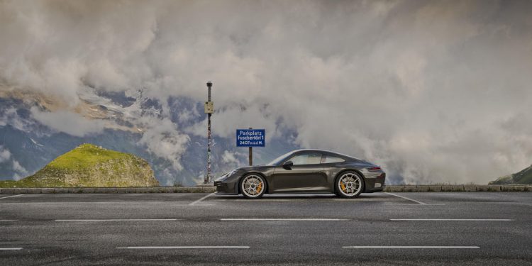Porsche odaje počast europskim brdskim utrkama s novim 911 GT3 Bergspor
