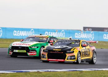 Superautomobili pozvani da štite tehnički paritet dok se kuha rat za Bathurst 1000, komentiraju James Moffat i Aaron Noonan Superautomobili pozvani da štite tehnički paritet dok se kuha rat za Bathurst 1000, komentiraju James Moffat i Aaron Noonan