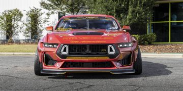 T-Pain poklanja svom prijatelju divlji Mustang RTR s 910 KS pod imenom Twerk Horse