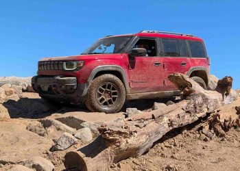 Terenski test Jeep Recon: prvi svjetski EV s oznakom “Trail Rated” na terenu izvan utabanih staza