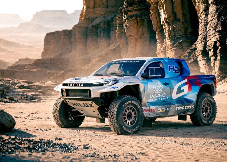 Toyota predstavlja GR Hilux na vodikov pogon za Dakar Toyota predstavlja GR Hilux na vodikov pogon za Dakar