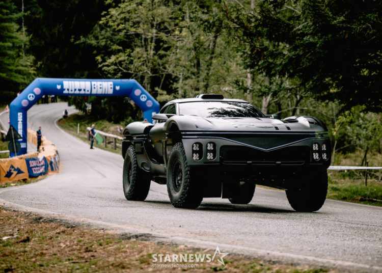“Zvijer koja je napustila luksuz”… Genesis pomiče granice visokih performansi na Hillclimbu.