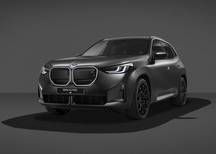 BMW X3 M50 xDrive: novi Black Package i unaprijeđene performanse.