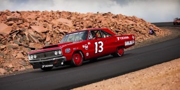 Dodge Coronet R/T s 833 KS zamijenjen Hellcat-om stiže do Pikes Peaka