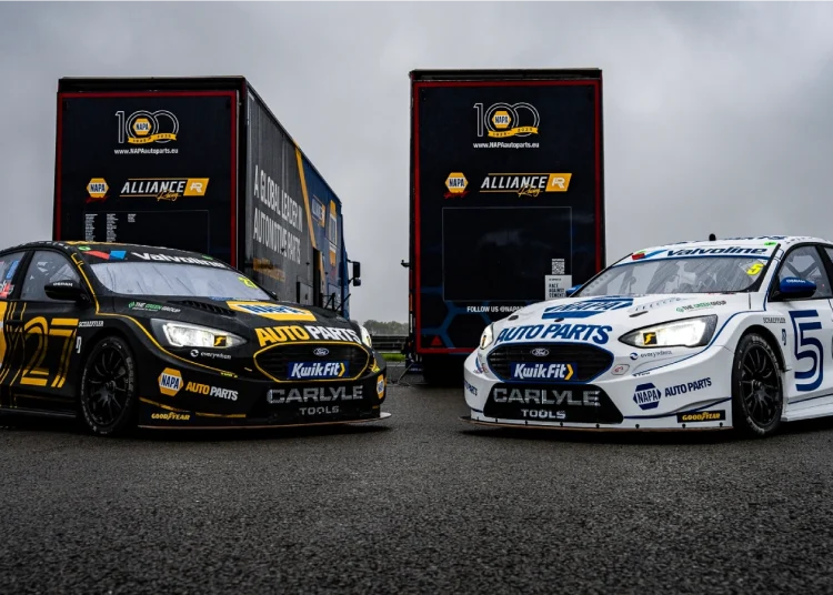 Galerija: NAPA Racing UK otkriva slavljeničke BTCC livreje