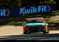 Ingram osvaja BTCC finale u Brands Hatchu, Rickyju Collardu uskraćena prva pobjeda na povratku u touring aute zbog kazne Ingram osvaja BTCC finale u Brands Hatchu, Rickyju Collardu uskraćena prva pobjeda na povratku u touring aute zbog kazne