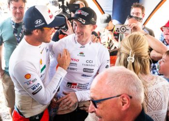 Neuville osvojio WRC naslov nakon što je razriješio Evansa