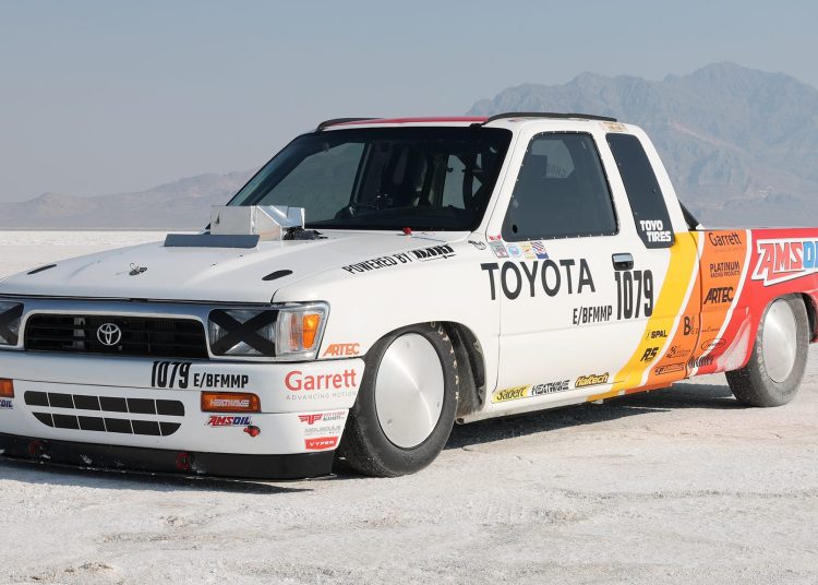 Toyota HiLux, bivša dizajnerica krajolika, pokušava postaviti rekord za najbrži kamionet na svijetu u Bonnevilleu