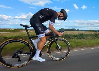 Usponi na brda: Aero misija Andrewa Feathera – Biciklističke vijesti i recenzije bicikala