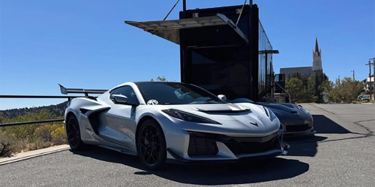 (Video) Gledajte kako Corvette ZR1X vozi na 55. usponu na brdo Virginia City
