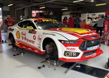 Vijesti o superautomobilima: Dick Johnson Racing i Walkinshaw TWG završili obnovu Bathurst 1000 tijekom noći