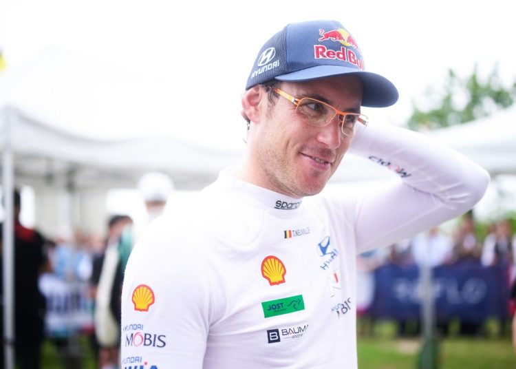 WRC zvijezda Thierry Neuville ostvario uspješan povijesni debi na kružnim utrkama WRC zvijezda Thierry Neuville ostvario uspješan povijesni debi na kružnim utrkama